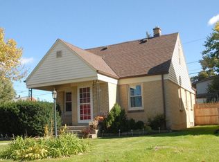 2500 S 77th St, West Allis, WI 53219