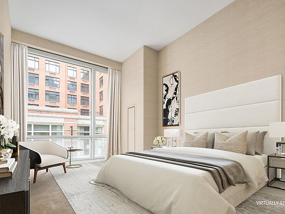 4th image of 311 West Broadway