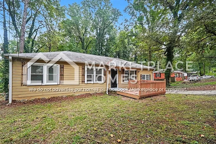 4 bed, 2.0 bath, 1200 sqft, $1,745 — Photo 2