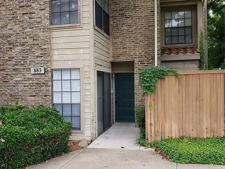 883 Waterfall Way — Photo 4