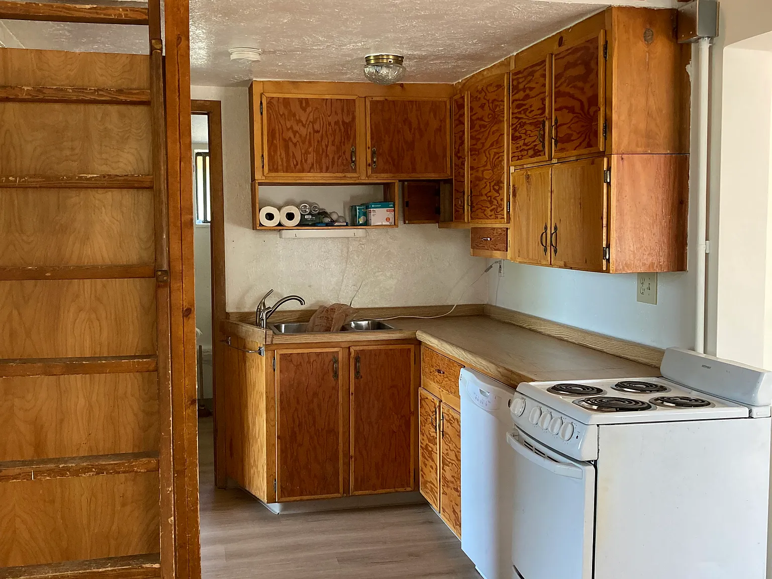 11129 Gold Hill Road — Photo 3