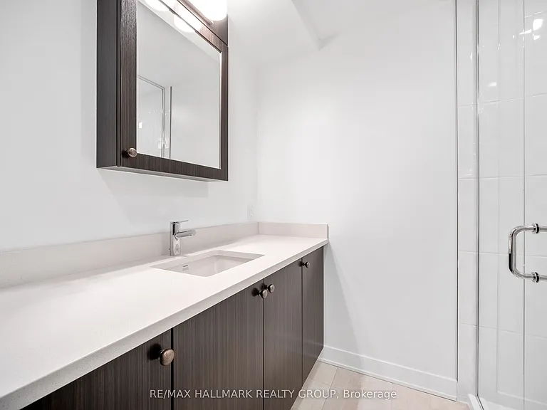 340 Queen St #1403 — Photo 12