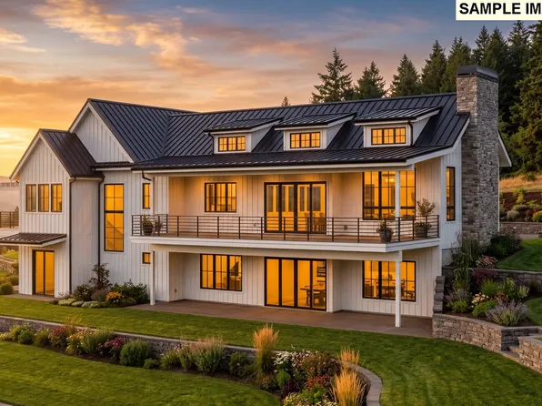 527 SW Hoffman Rd, West Linn, OR 97068