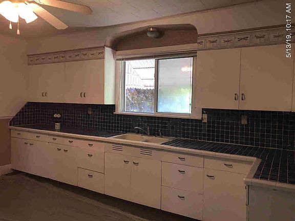 2nd image of 629 N Chicago St