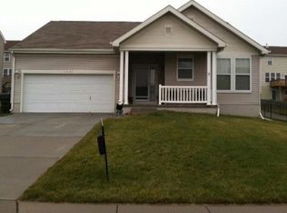 2402 S River Rock Dr, Papillion, NE 68046