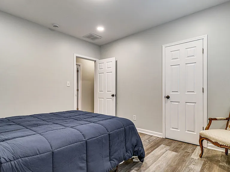 1466 Virginia Park Ave — Photo 12