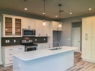 580 S Tropical Trl, Merritt Island, FL 32952