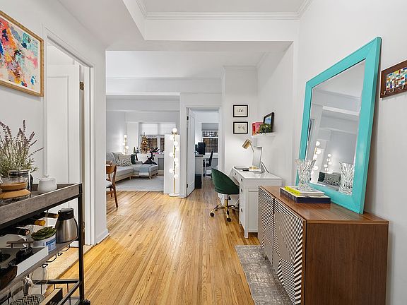 5th image of 166 W 76th St APT F