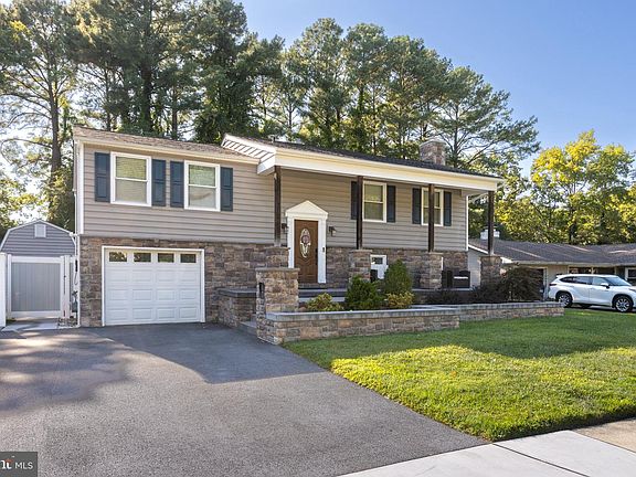 2nd image of 510 Haverhill Rd