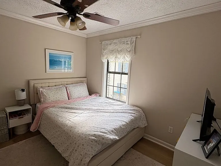 1411 Pierce Ave #C — Photo 13