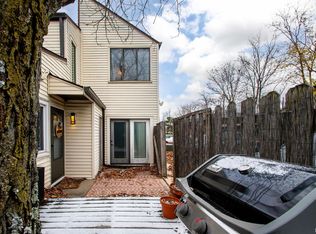 3107 W Willow Knolls Dr APT 1A, Peoria, IL 61614