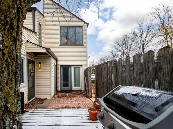 3107 W Willow Knolls Dr APT 1A, Peoria, IL 61614