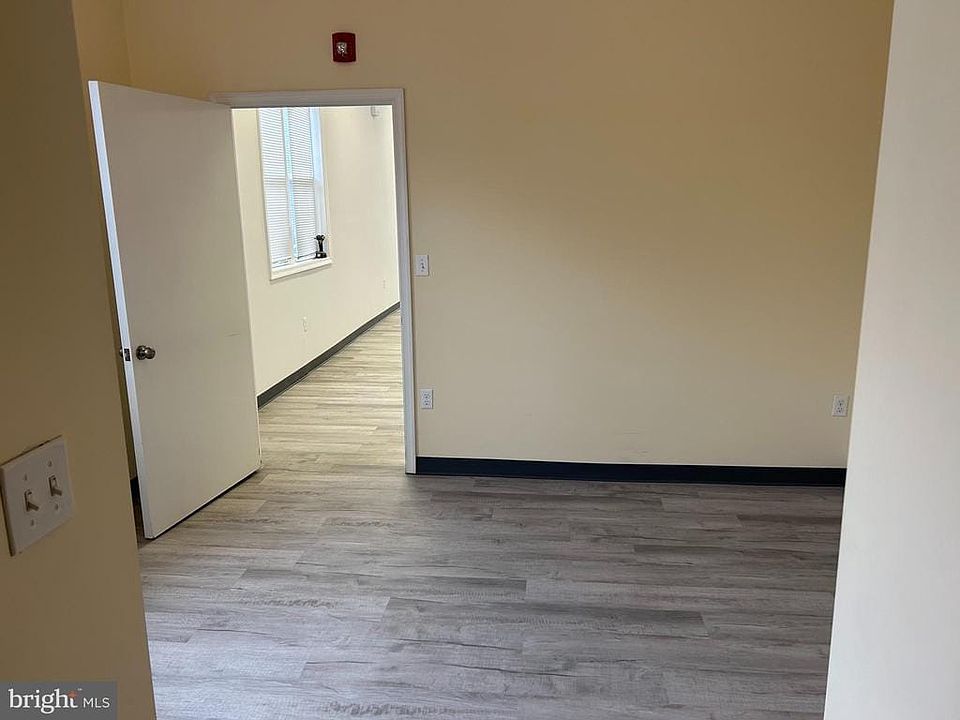 2nd image of 2600 E Allegheny Ave
