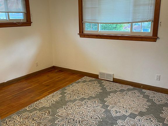 5th image of 4323 Sinnwell Dr