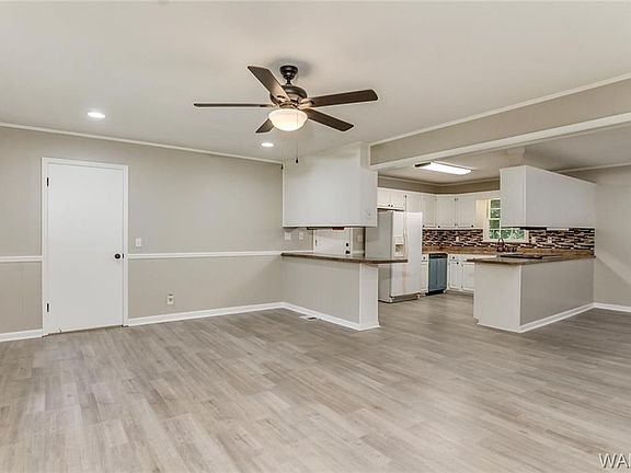 4th image of 51 Bellview Dr