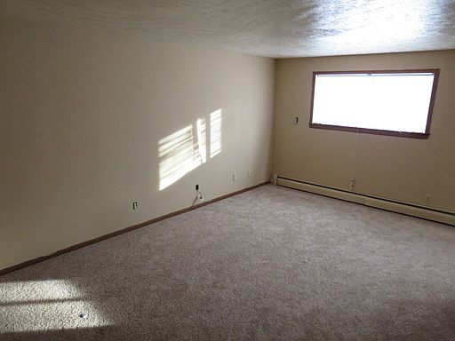 1st image of 533 W 20th St APT 4