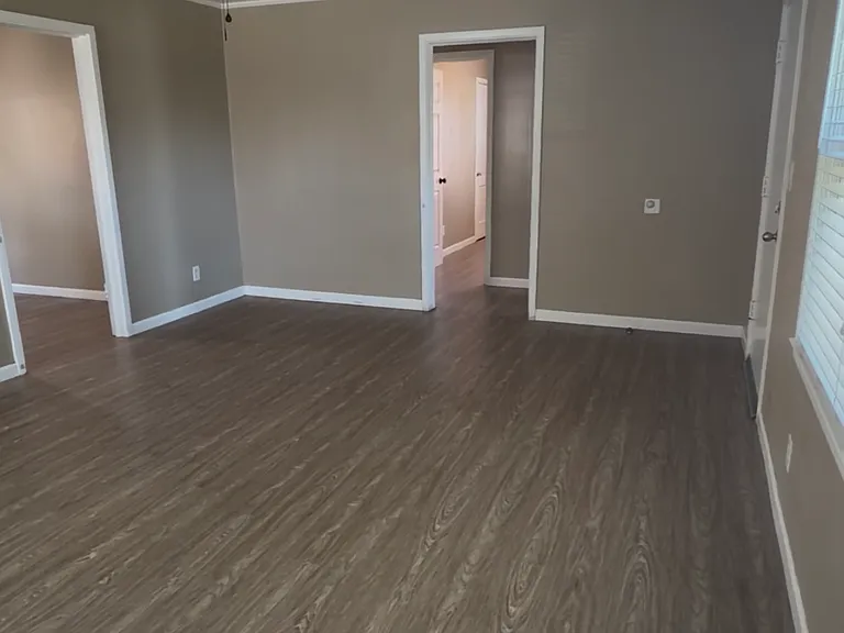1591 N Delno Ave — Photo 2