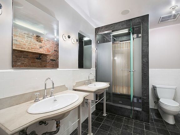 4th image of 8 E 12th St APT 5
