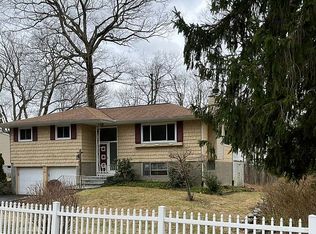 38 Stonegate Rd, Ossining, NY 10562