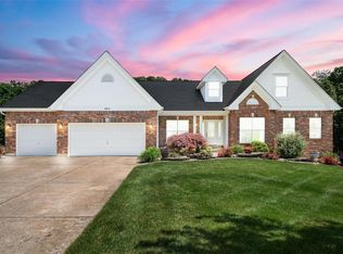604 Royal Pine Ct, Lake Saint Louis, MO