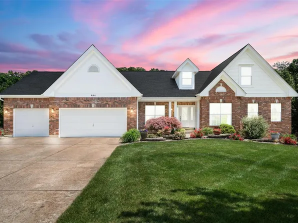 604 Royal Pine Ct, Lake Saint Louis, MO 63367