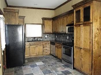 5th image of 500 Olive St