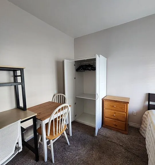 3582 S Budlong Ave — Photo 25