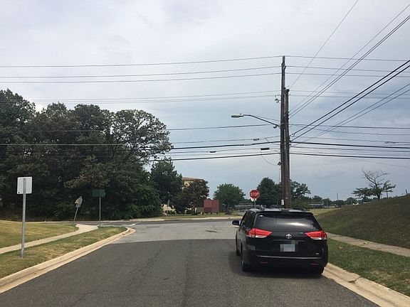 5th image of 4806 Medora Dr