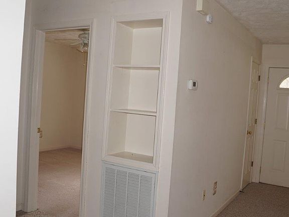 2nd image of 413 Scarlett Dr