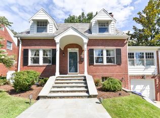 4515 19th St N, Arlington, VA 22207