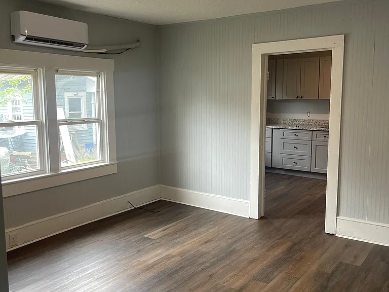 804 Imperial St #B — Photo 5