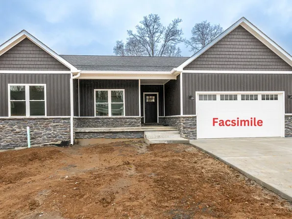 756 E Quinn Raye Ct, Ellettsville, IN 47429