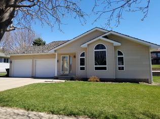 1530 1st Ave SE, Le Mars, IA 51031