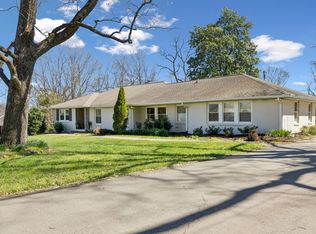 4306 Gray Oaks Dr, Nashville, TN 37204