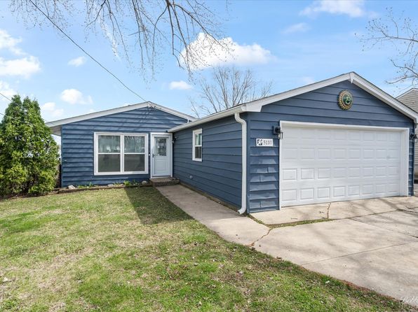 5110 W Shore Dr, McHenry, IL 60050