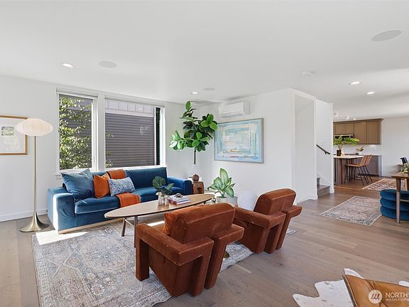 4th image of 2415 NE 77th Street