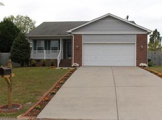 4438 Pensacola Dr, Hope Mills, NC 28348
