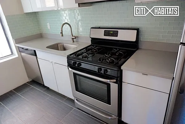 Rented by Citi Habitats | media 22