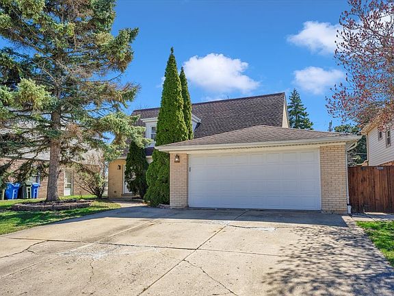 2nd image of 1103 E Ardyce Ln