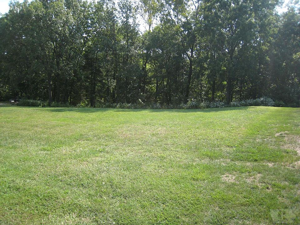 1st image of 10 Stoneridge Dr