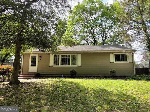 4 Carolee Dr, Dover, DE 19901