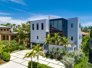 278 Channel Dr, Naples, FL 34108