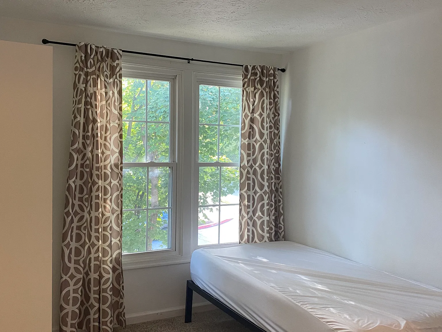 Edmunds Way, Elkridge — Photo 2
