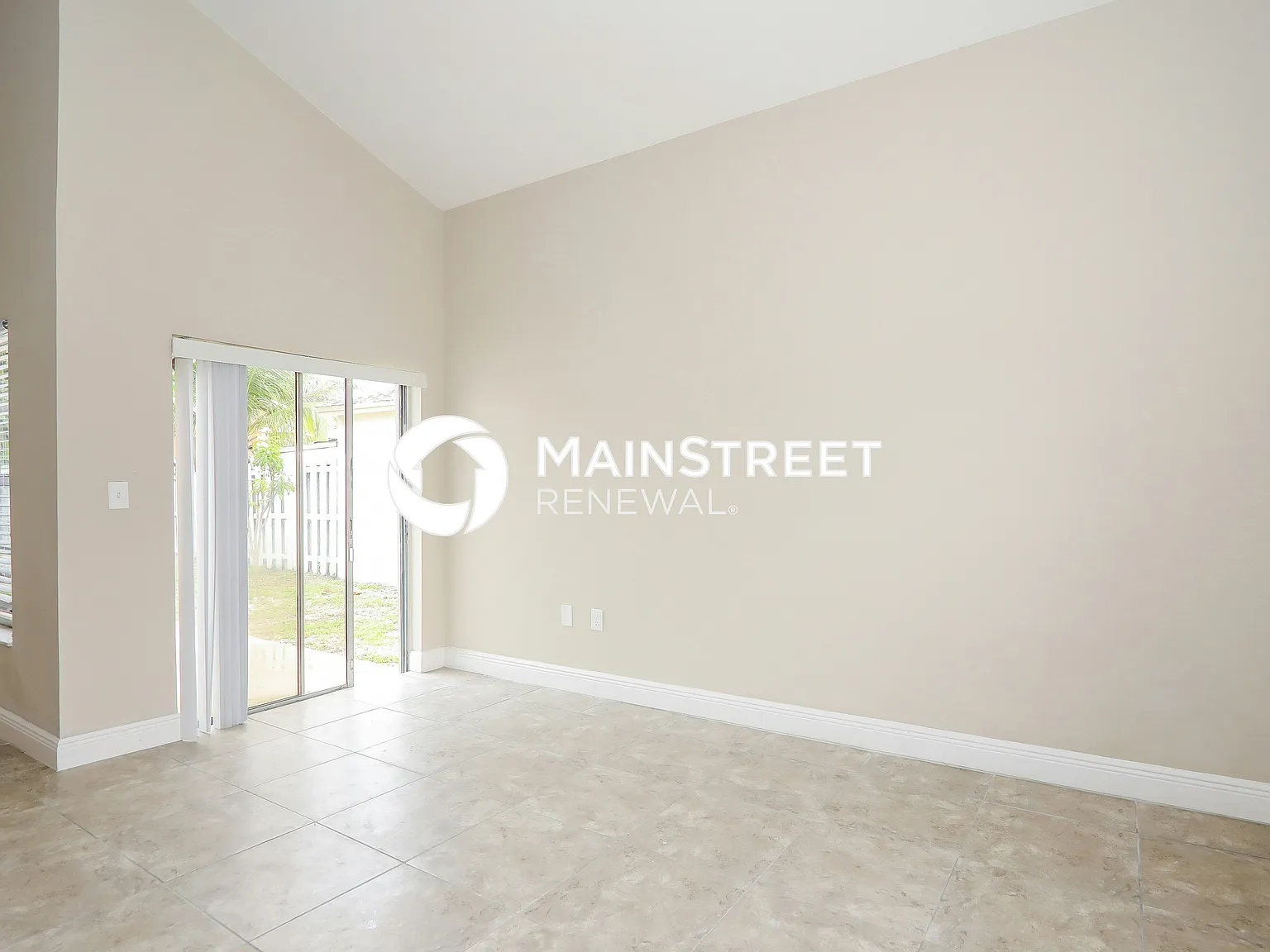 18954 NW 63rd Ct Cir — Photo 3