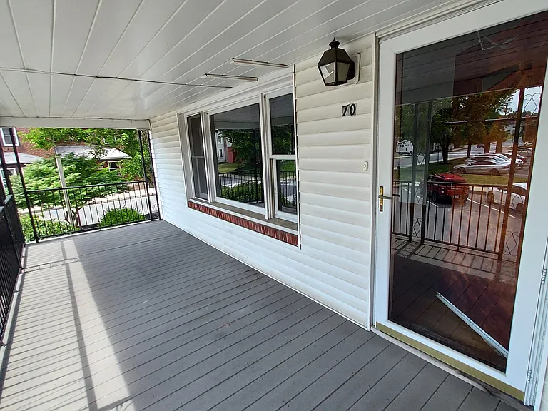 70 Elm St — Photo 8