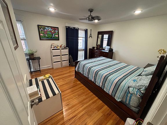 5th image of 812 Lombard St APT 32