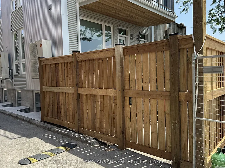 616 Delaware Ave N #D — Photo 2