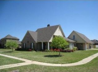 200 Crighton Rdg, Bossier City, LA 71111