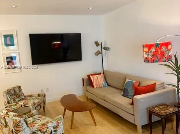 1242 Alton Rd APT 205, Miami Beach, FL 33139