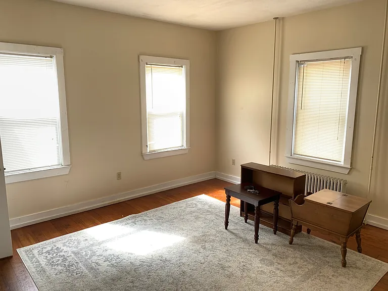 34 Brewer St — Photo 5